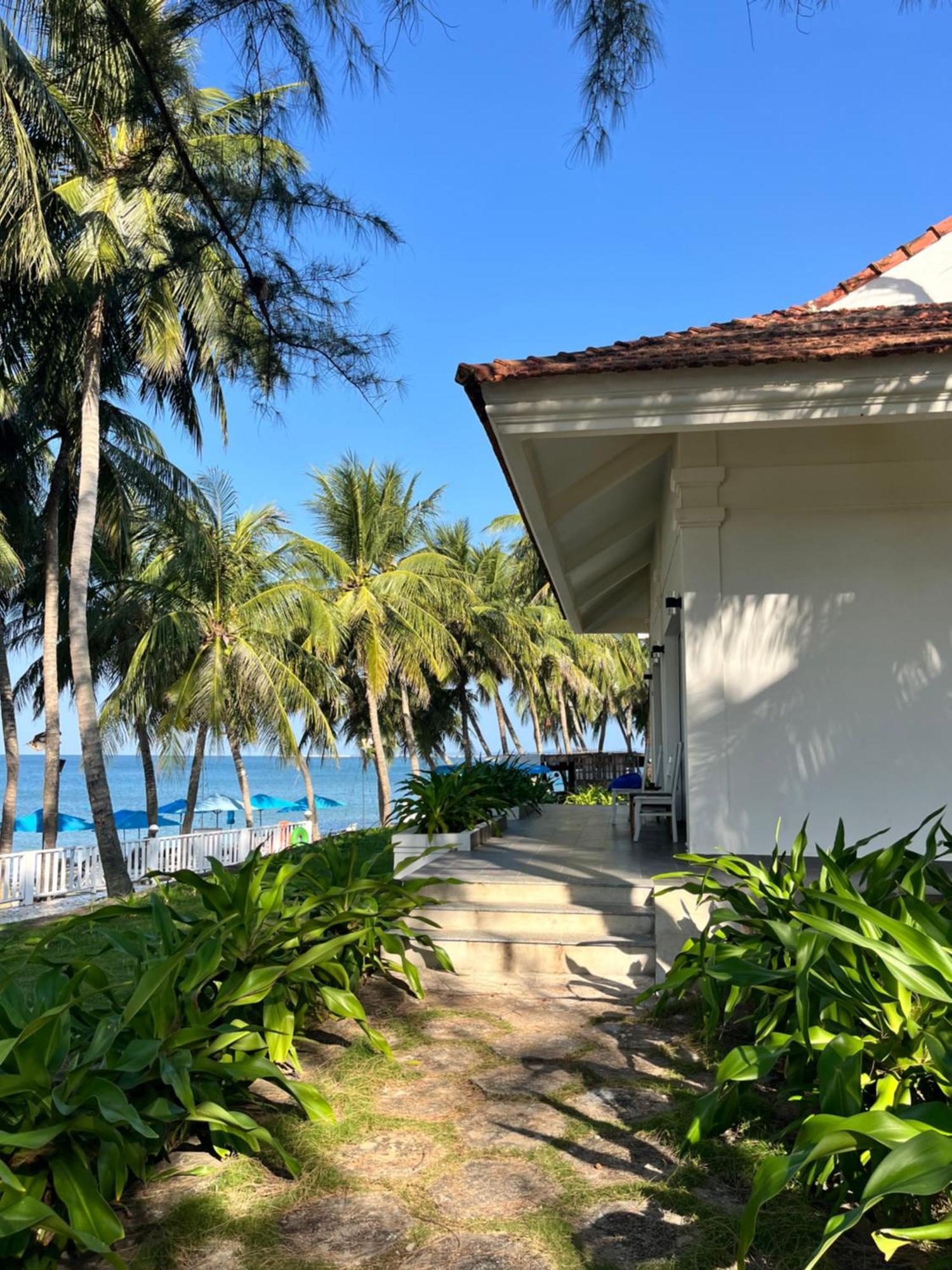 Hawaii Resort Дуонг-Донг Экстерьер фото