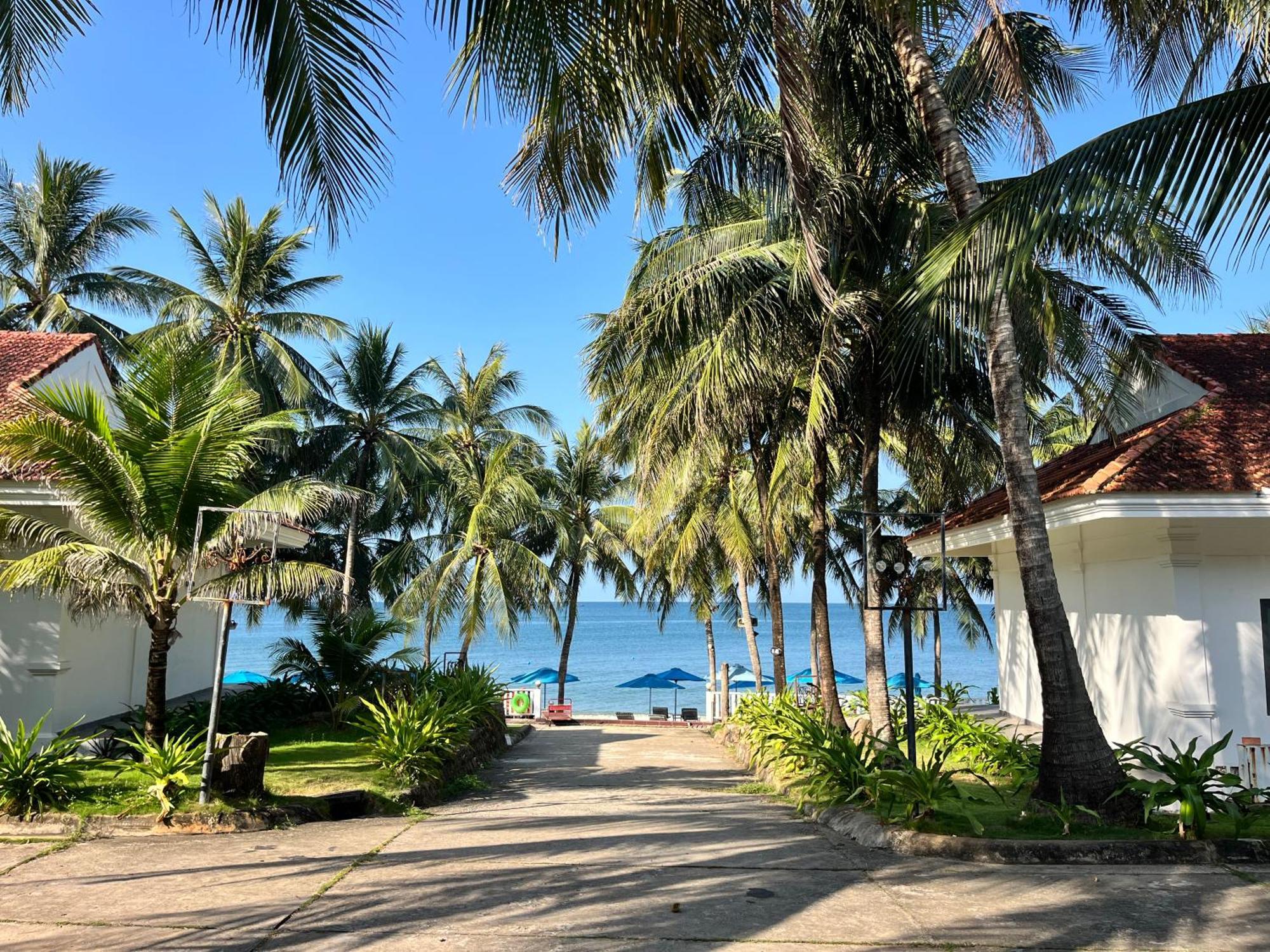 Hawaii Resort Дуонг-Донг Экстерьер фото