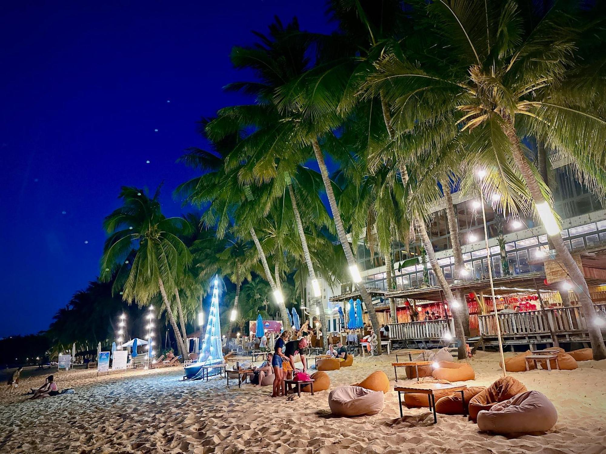 Hawaii Resort Дуонг-Донг Экстерьер фото