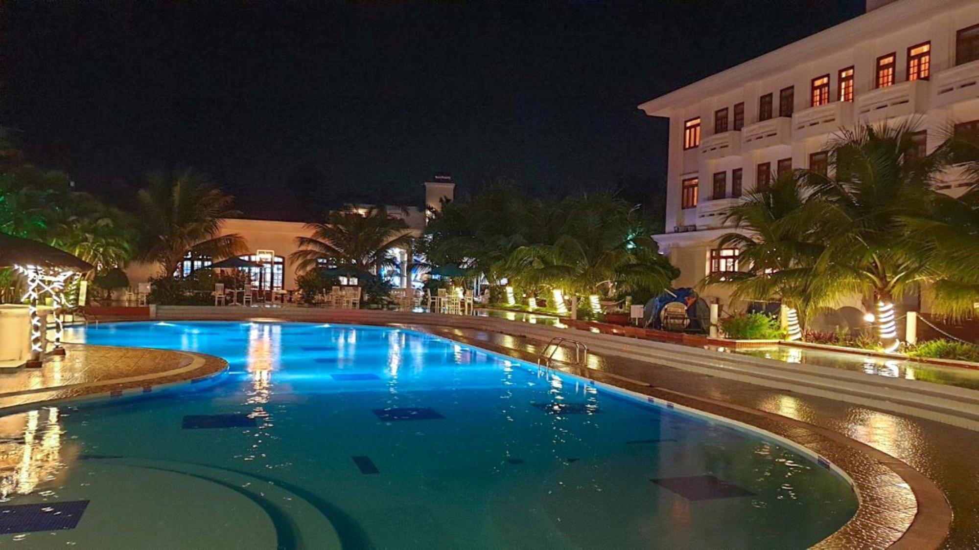 Hawaii Resort Дуонг-Донг Экстерьер фото