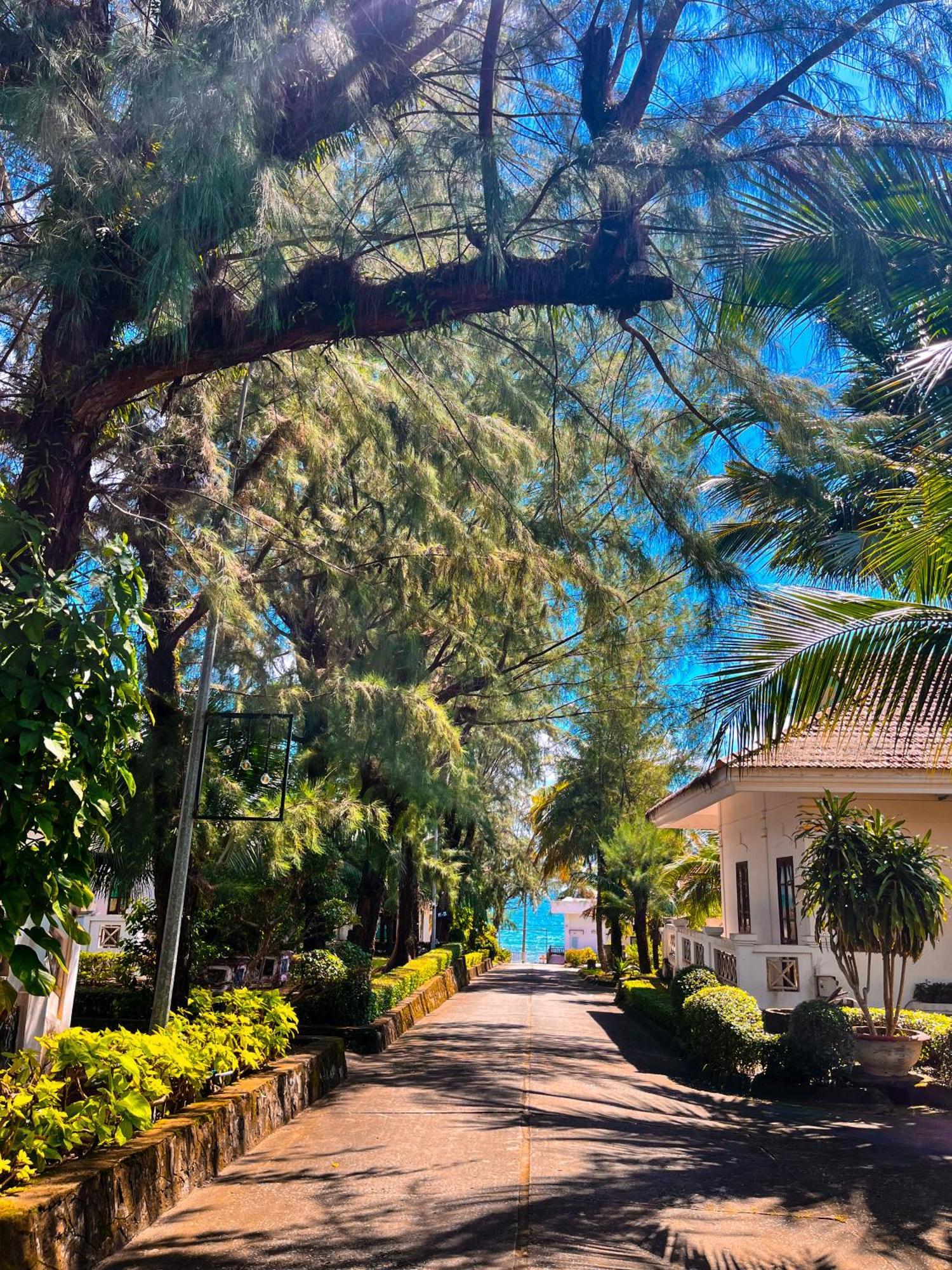 Hawaii Resort Дуонг-Донг Экстерьер фото