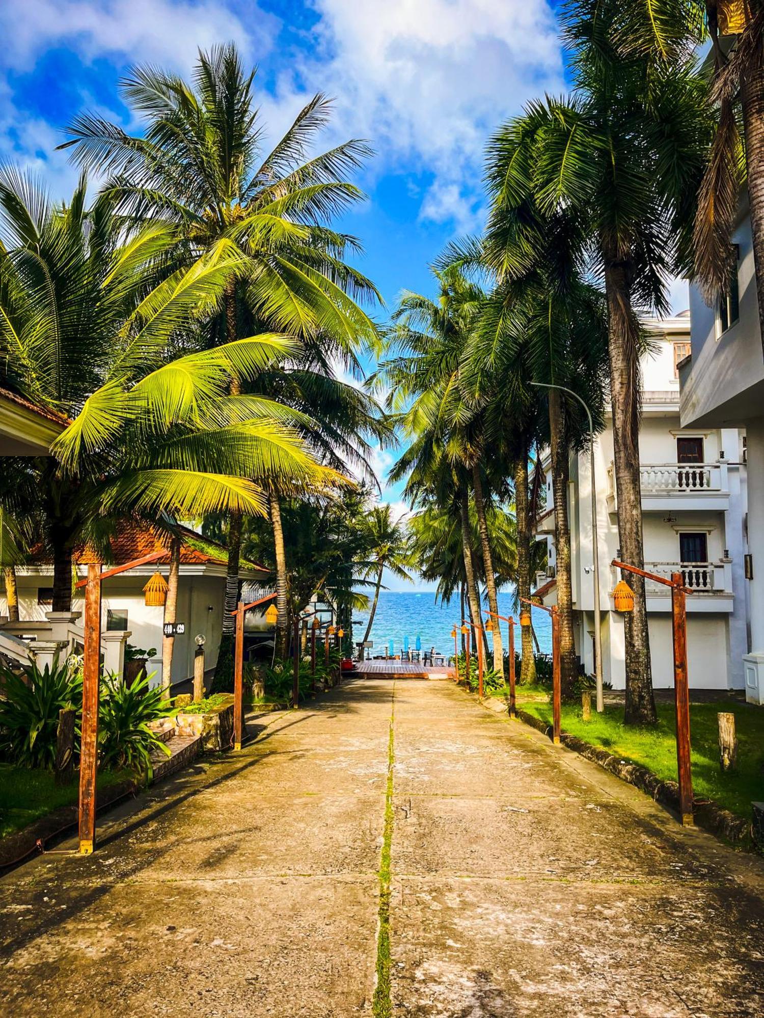 Hawaii Resort Дуонг-Донг Экстерьер фото